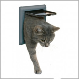 Дверь для кошек Trixie Classic, двухсторонняя, 14,7х15,8 см 38602 серая